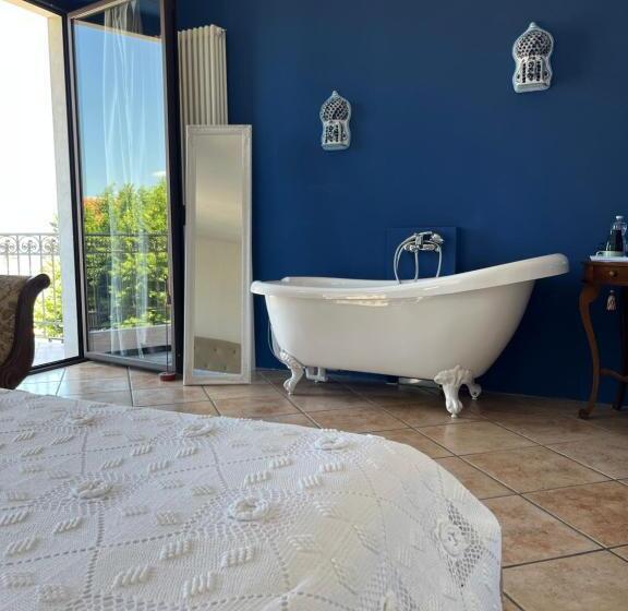 Люкс Deluxe Кровать Кинг, The Tower Of The Old King