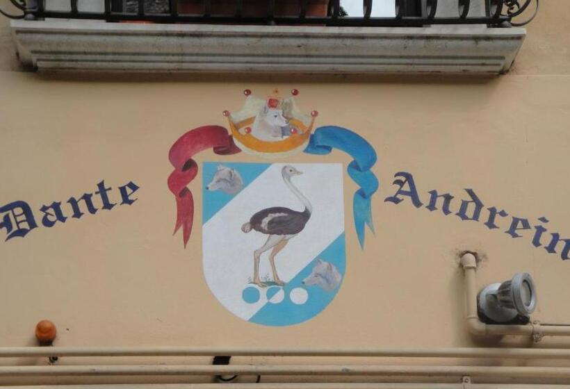 Полулюкс Повышенной Комфортности, The Tower Of The Old King