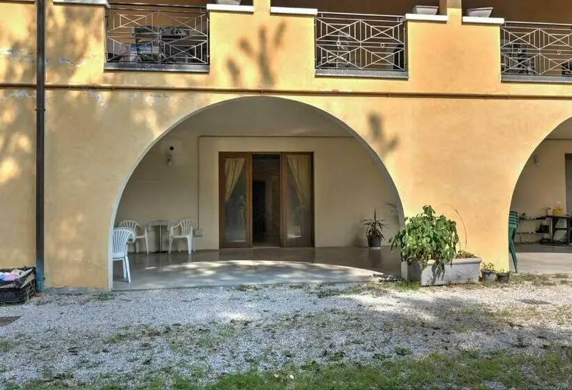 اتاق استاندارد چهار تخته, Albergo Le Piante