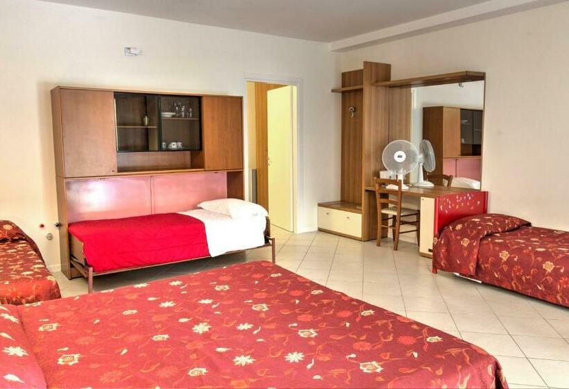 スタンダード4人部屋, Albergo Le Piante