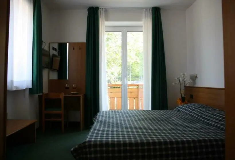 Standard-huone, Albergo Miramonti