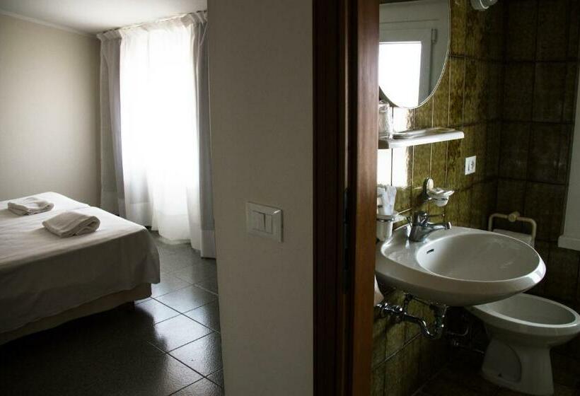 חדר סטנדרט, Arianna