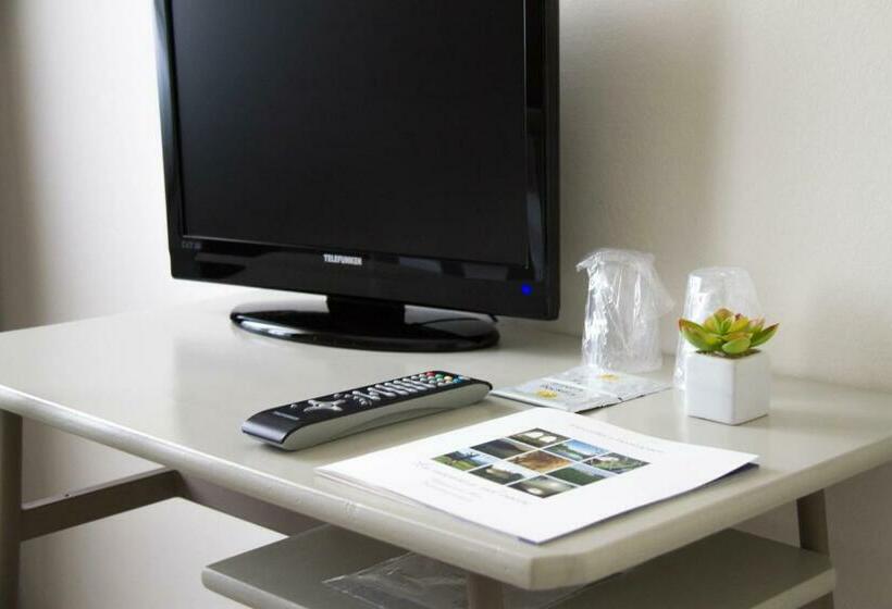 חדר סטנדרט לארבעה, Arianna