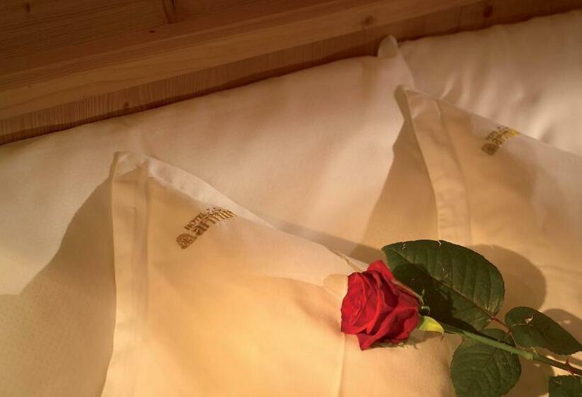 Номер Economy, Armin