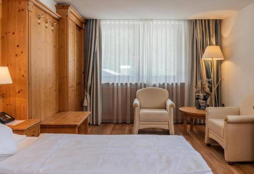 Номер Superior, Armin