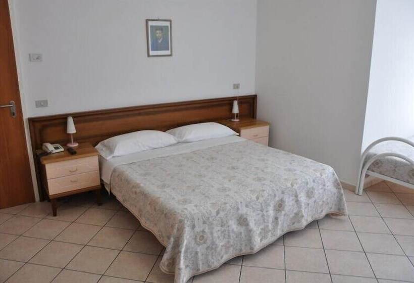 חדר סטנדרט לארבעה, Caraibi