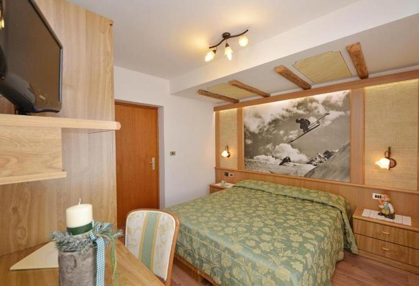 חדר סטנדרט עם מרפסת, Ciampian