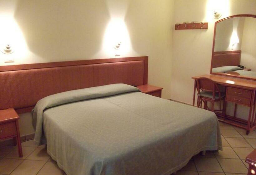 스탠다드 룸, Dei Messapi