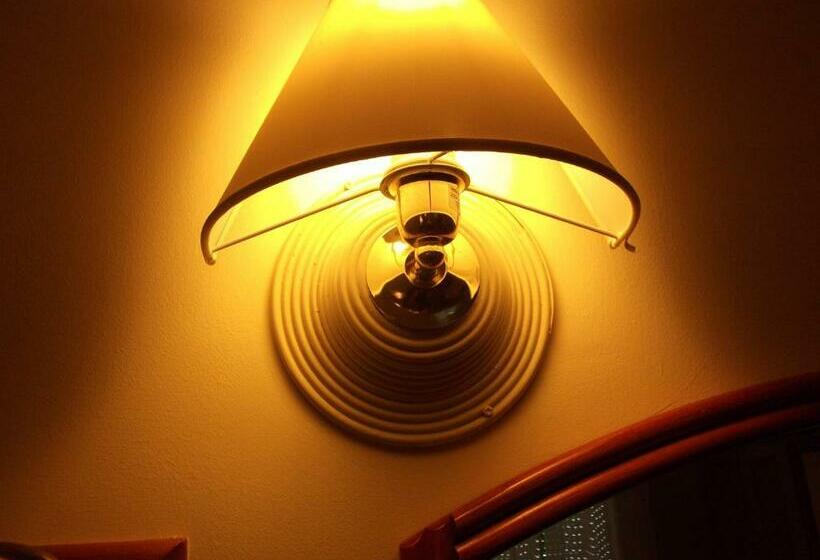 스탠다드 룸, Dei Messapi