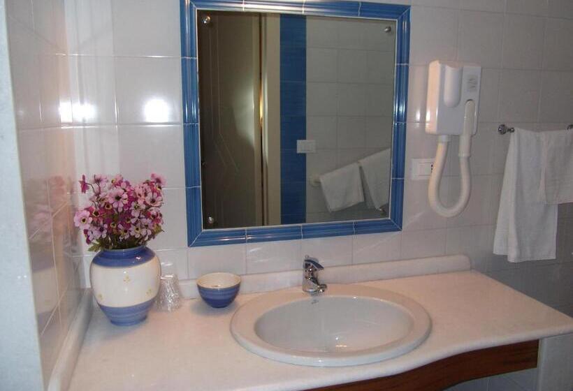 스탠다드 트리플 룸, Dei Messapi