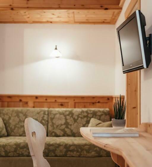 חדר סטנדרט עם מרפסת, Garni Ciasa Urban