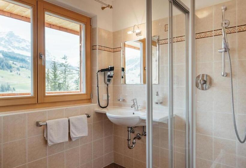 חדר סטנדרט לשלושה עם מרפסת, Garni Ciasa Urban