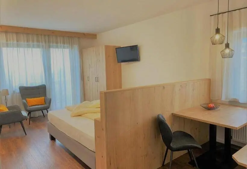 スタンダードスタジオ, Residence Winklgut