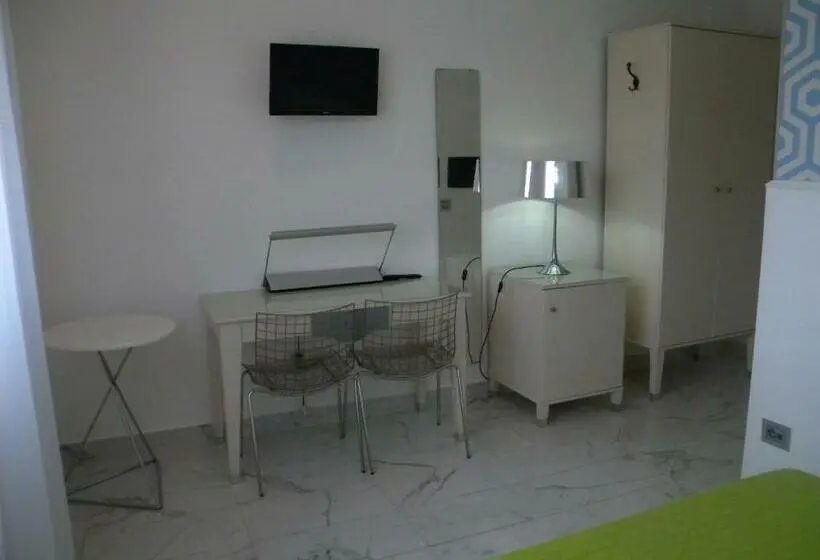 Standard-huone, Genova