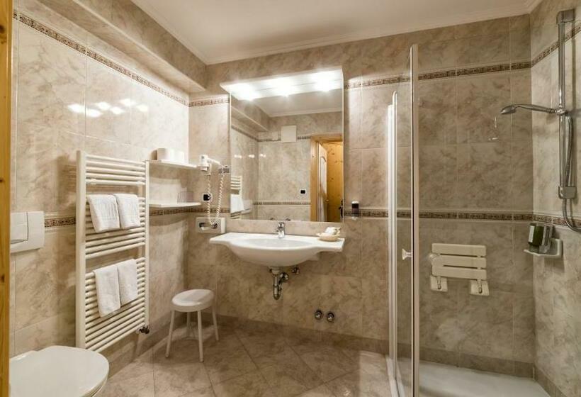 スーペリアールーム, Genziana