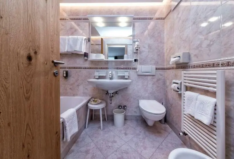 اتاق کلاسیک, Genziana