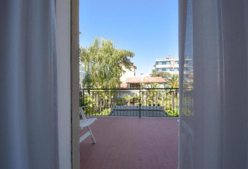 3 Bett Standardzimmer Balkon, Janeiro