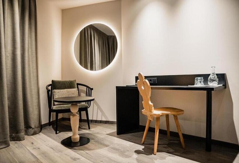 Номер Deluxe с Балконом, La Cort My Dollhouse Adults Only