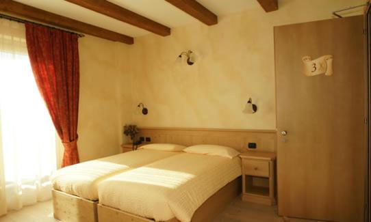 Camera Standard, La Tea