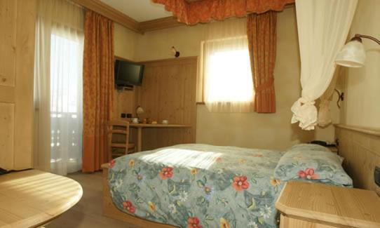 Camera Standard, La Tea