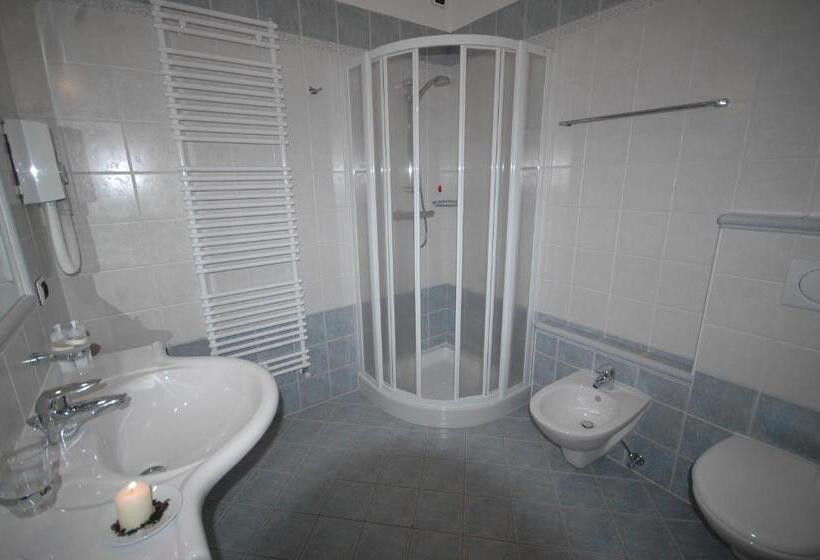 Appartamento 1 Camera da Letto Vista Giardino, La Tea