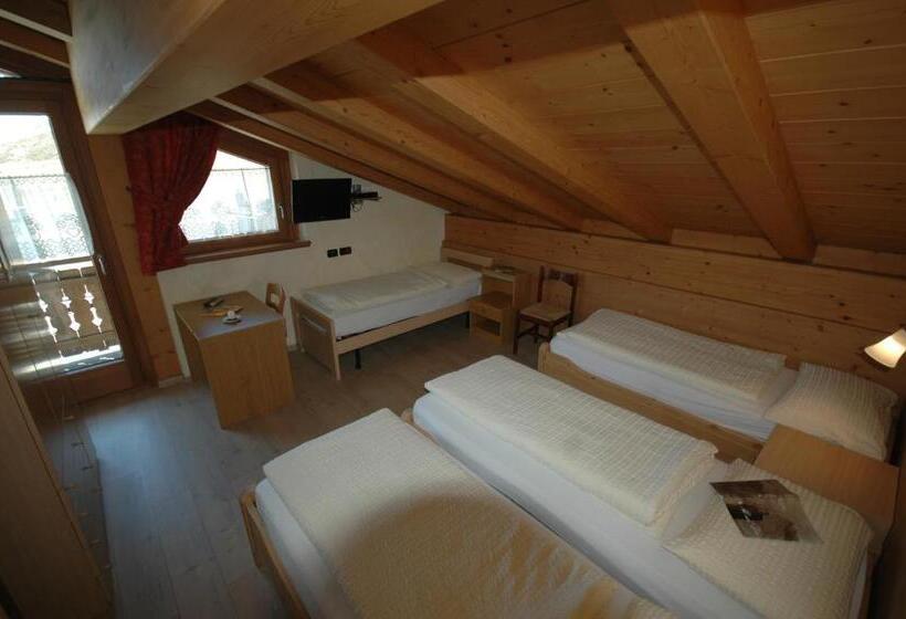 Camera Quadrupla Standard, La Tea