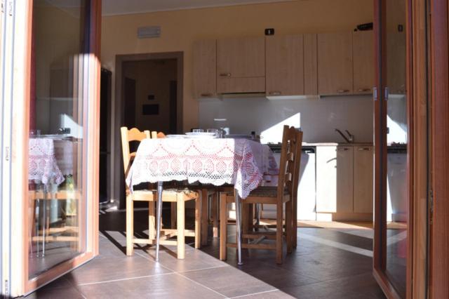 Appartamento 1 Camera da Letto Piano Terra, La Tea