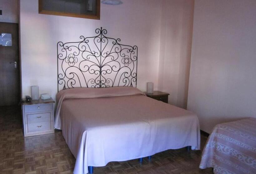 Четырехместный Номер Стандарт, Locanda Seggiovia