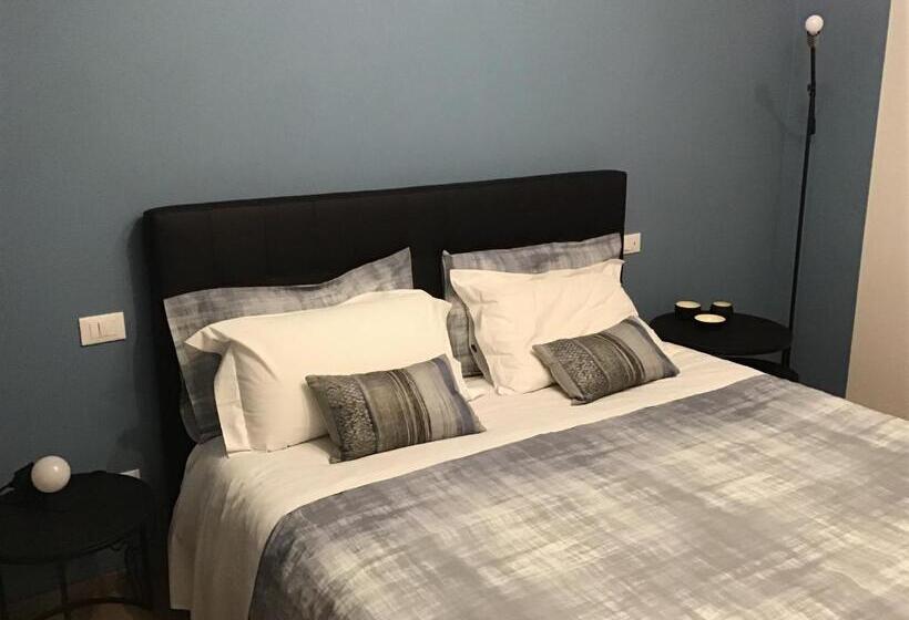 Номер Стандарт, Moniga