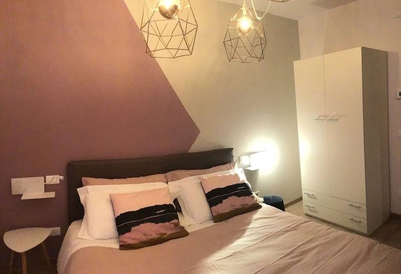 Номер Стандарт Индивидуальный, Moniga