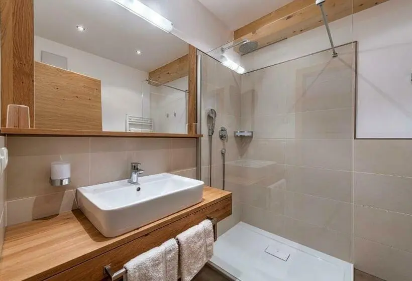 اتاق استاندارد با بالکن, Mountain Lodge Prennanger