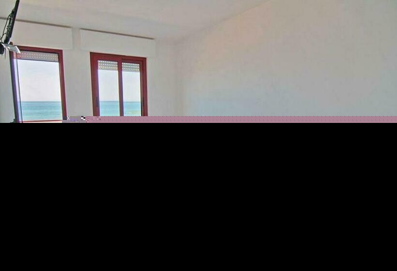 スタンダードトリプルルーム, Palmarosa