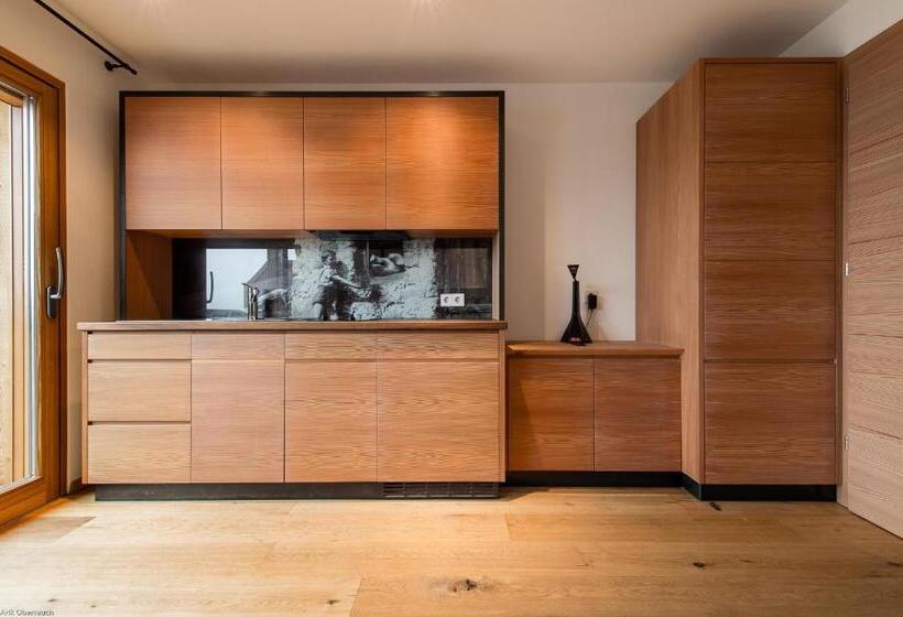 آپارتمان 1 خوابه با بالکن, Pension Haus Tirol