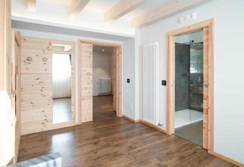 Pokój Rodzinny Deluxe, Piccola Baita