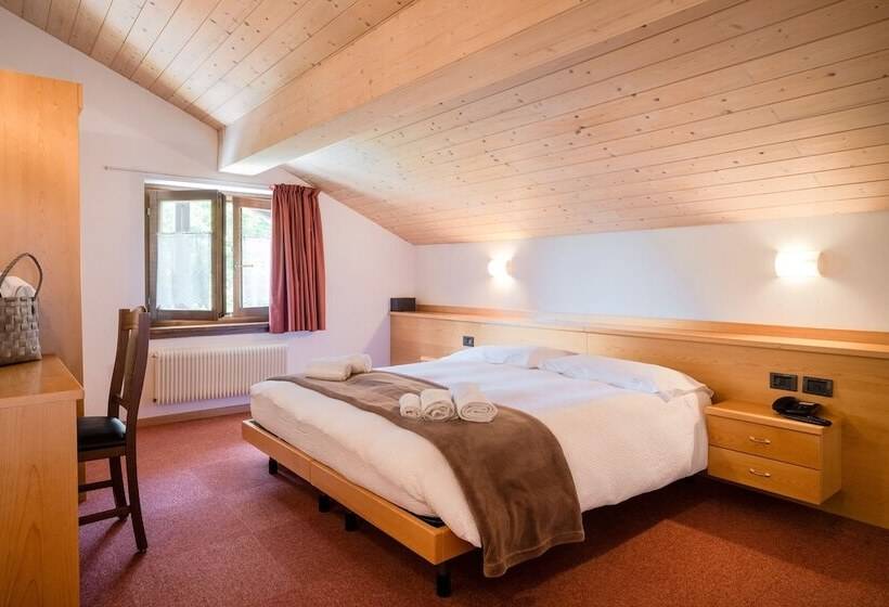 Pokój Rodzinny, Piccola Baita