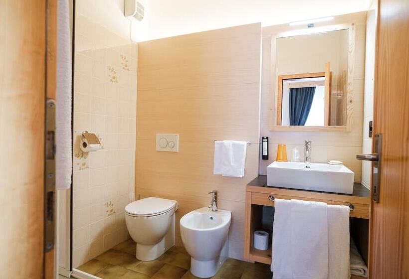 Pokój Rodzinny, Piccola Baita