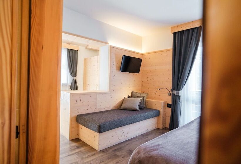 Pokój Rodzinny, Piccola Baita