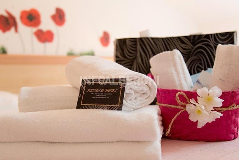 غرفة قياسية, Piccolo