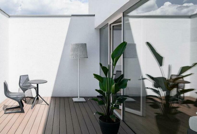 סוויטת ג'וניור עם טרסה, Soley Suites   Adults Only