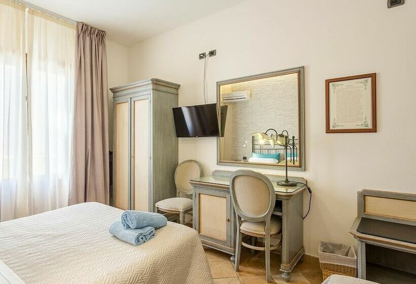 标准间带阳台, Trinacria