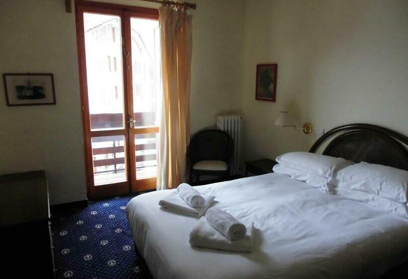 غرفة قياسية ذات إطلالة, Valverde