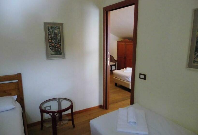 חדר סטנדרט לארבעה, Valverde