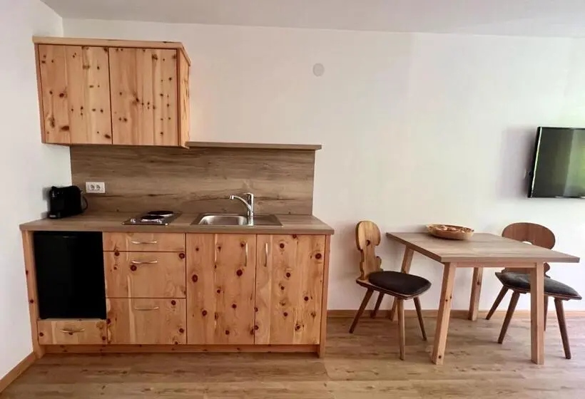 Huoneisto 1 Makuuhuone, Zur Brücke   Your Home In Heart Of South Tyrol, With Brixencard And Free Parking