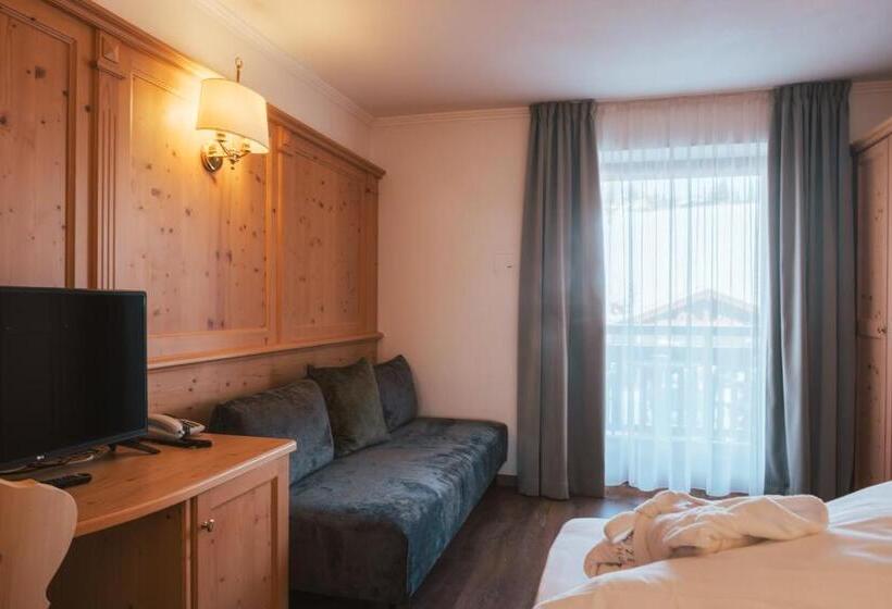 이코노미 룸, Parkhotel Holzerhof