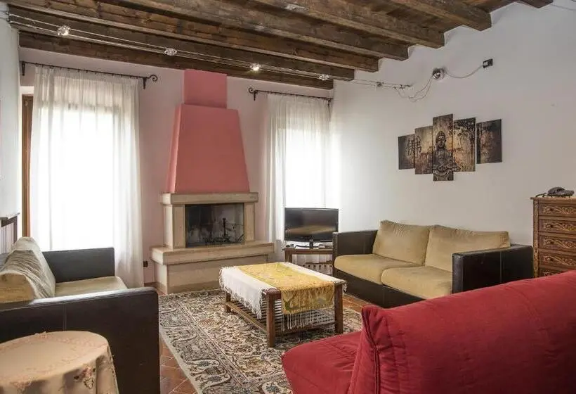 Perhehuoneisto, Residence Villa Vinco