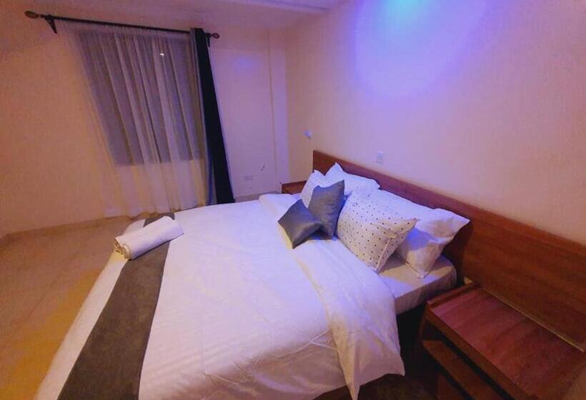 استودیوی استاندارد, Comfort E Suites