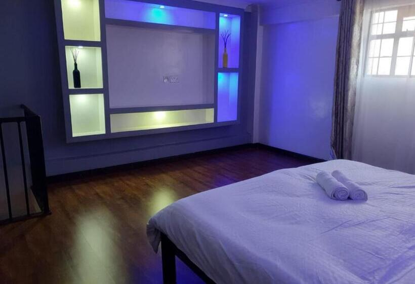 سوییت سوپریور, Comfort E Suites