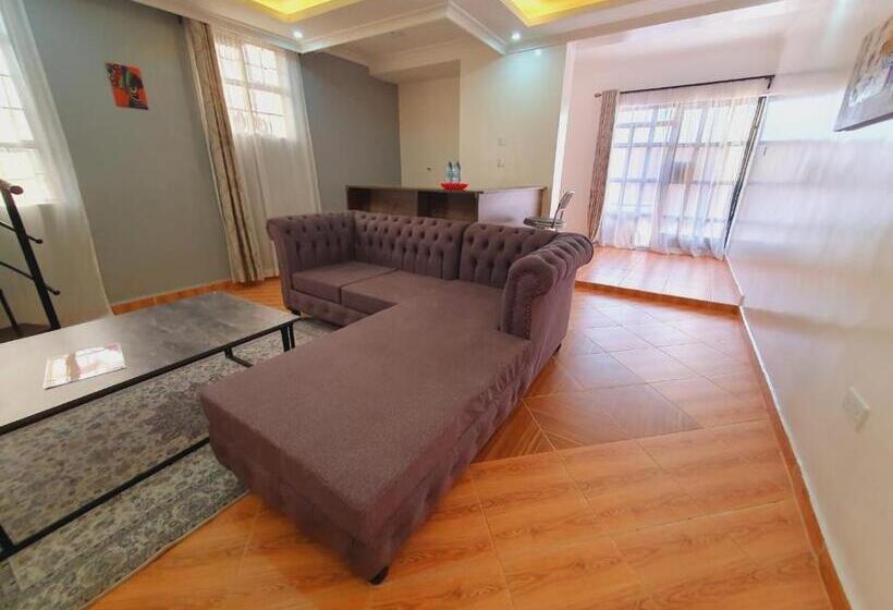 سوییت سوپریور, Comfort E Suites