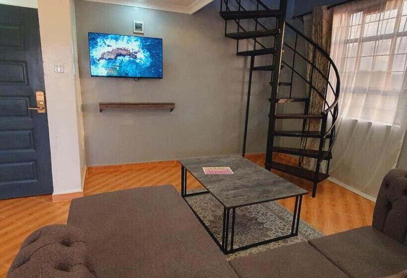 سوییت سوپریور, Comfort E Suites