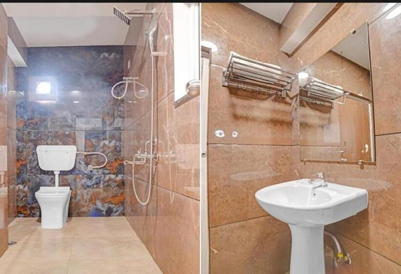 חדר דחוקס עם מיטת קינג, Western Arc